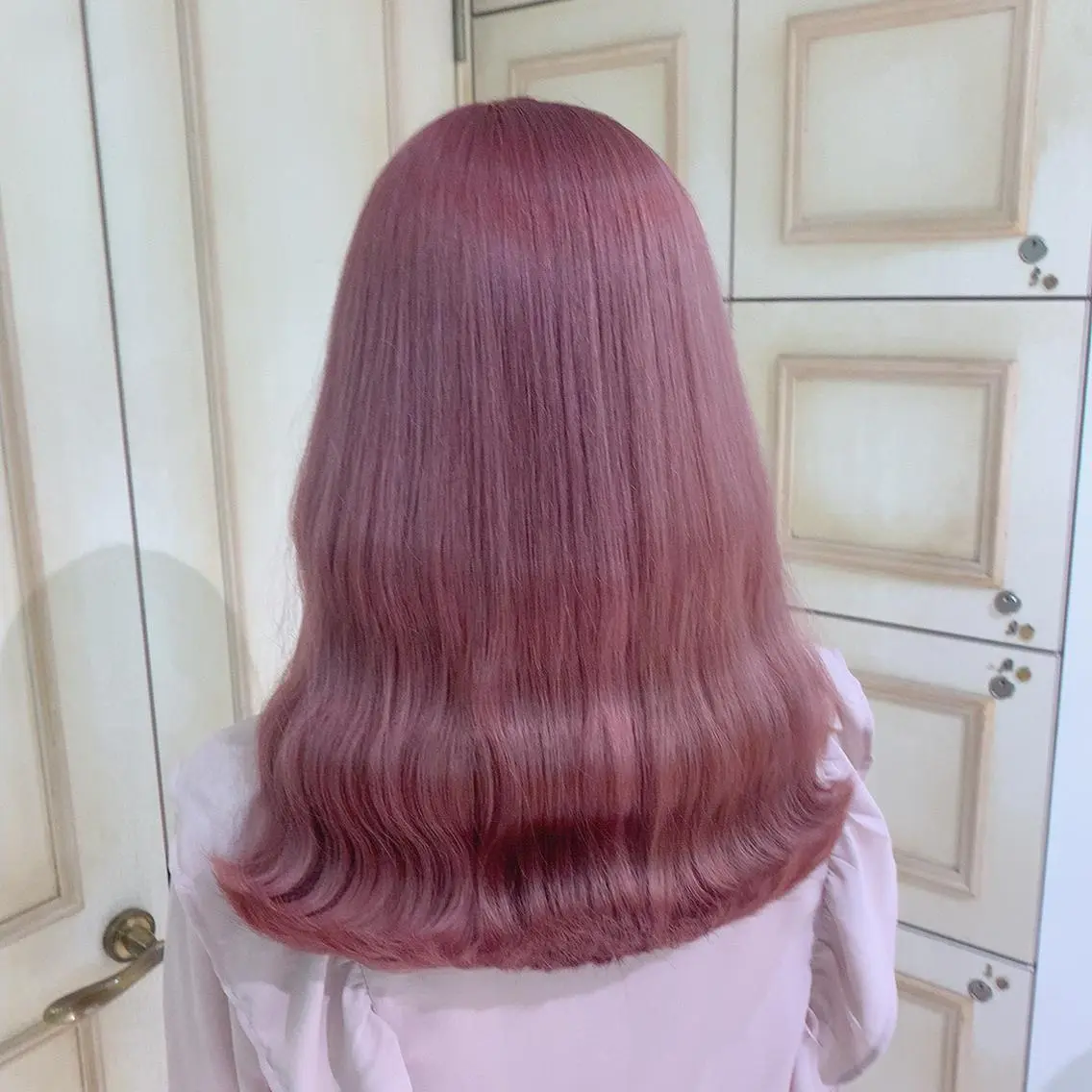 セミロング カラー ブリーチ ピンクカラー ハイトーン職人 ♡推しカラー♡カイトのヘアスタイル