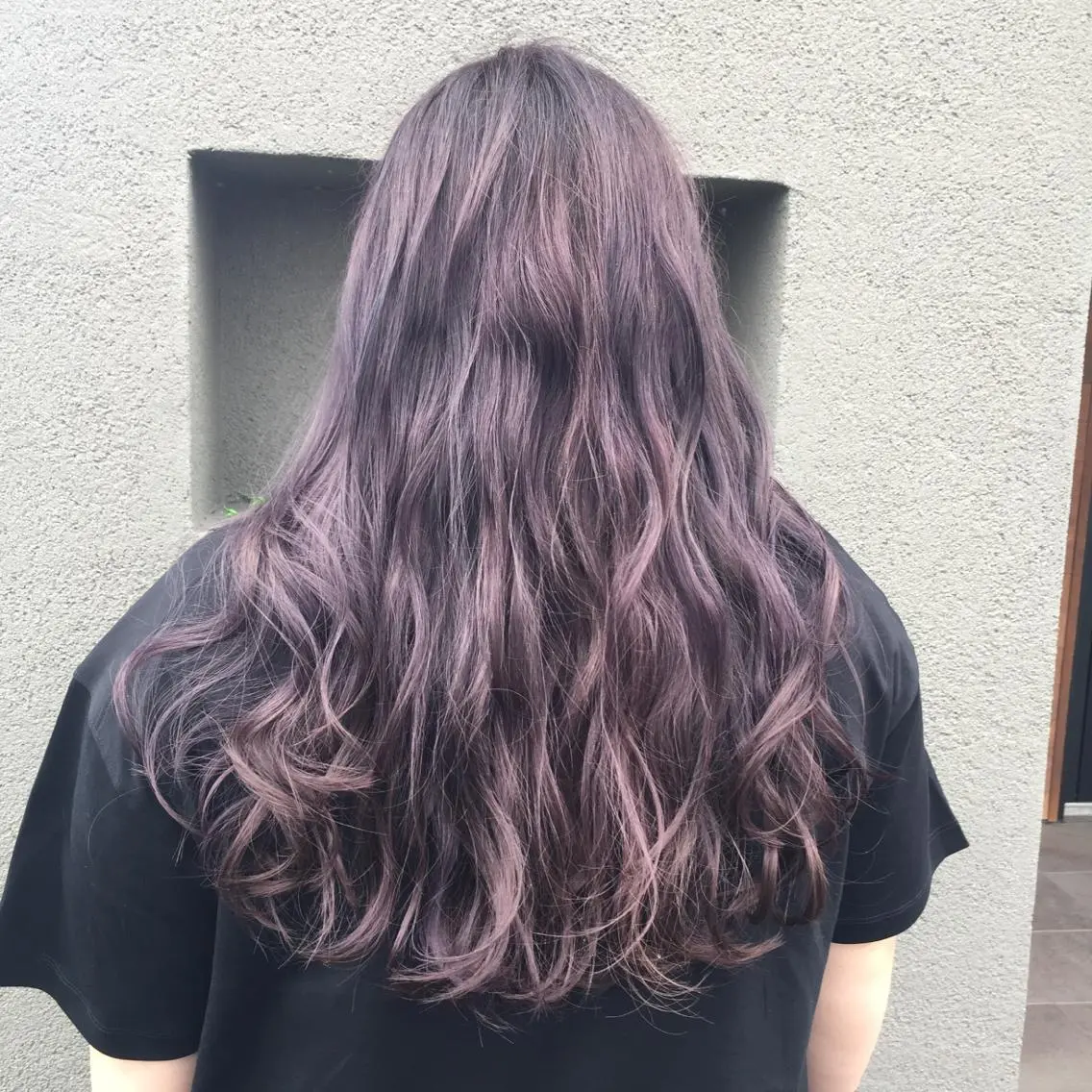 ロング パープルカラー maco 艶感ハイトーン🦋のヘアスタイル