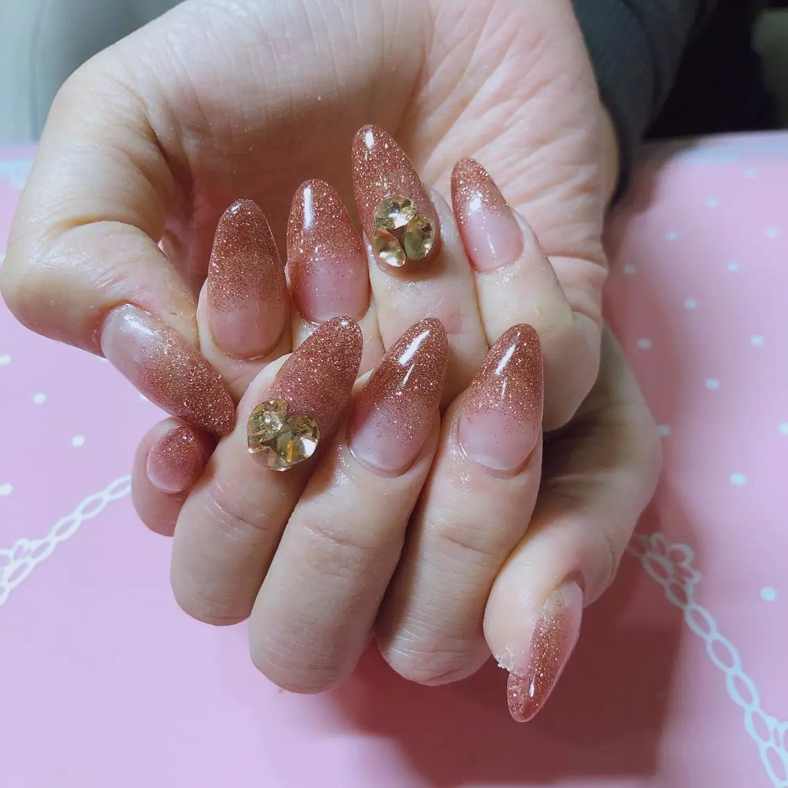 ミディアム ネイル ハンドネイル 《LB》ラブリエ Nail&eyeのマツエク・マツパデザイン