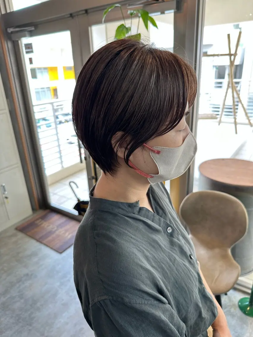 ショート 切りっぱなしボブ ショートボブ ハンサムショート 丸みショート ボブ モテ髪/ボブ/ショー ト/アダチフウトのヘアスタイル