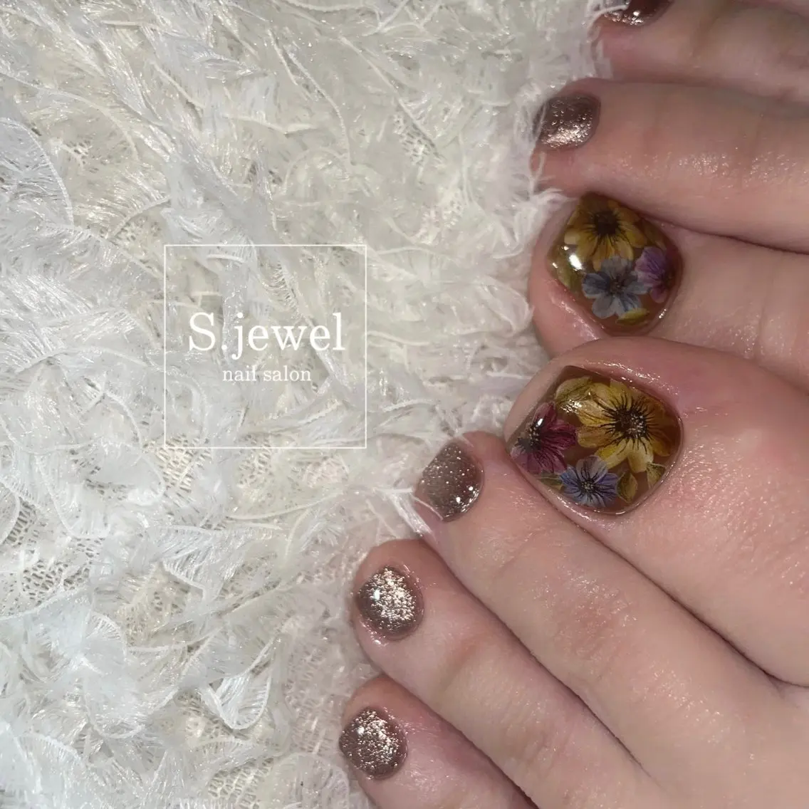 ネイル S. JEWELのネイルデザイン