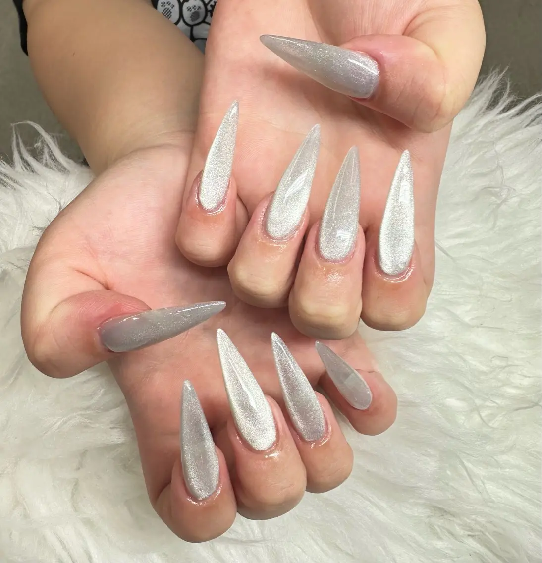 ネイル MIKA RUBY NAIL SLONのネイルデザイン