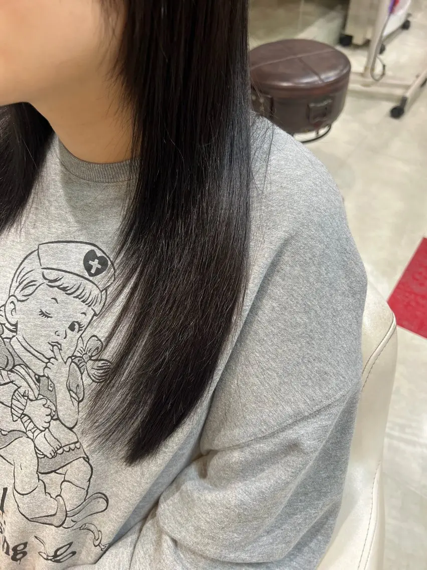 ロング 藤本 麗夏のヘアスタイル