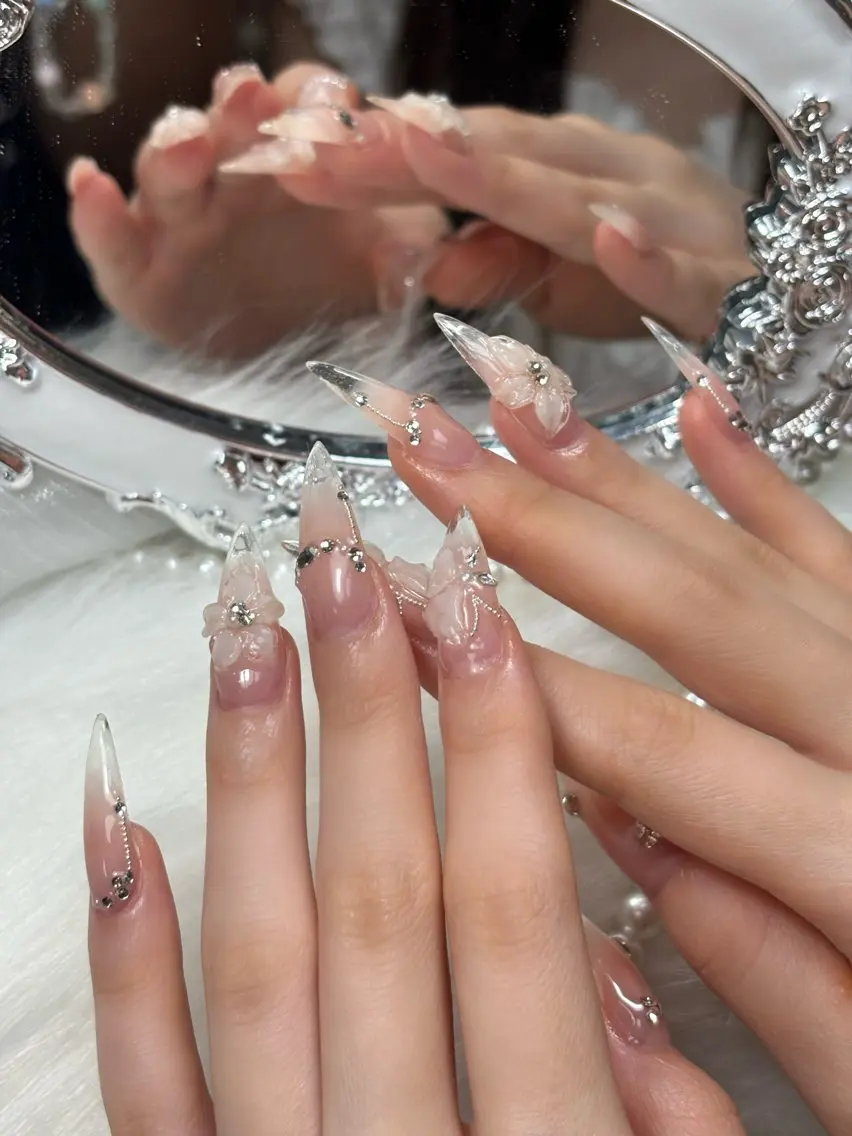 ネイル キラキラネイル 韓国ネイル マグネットネイル 夏ネイル ワンホンネイル ハンドネイル Sully Nail Labのネイルデザイン