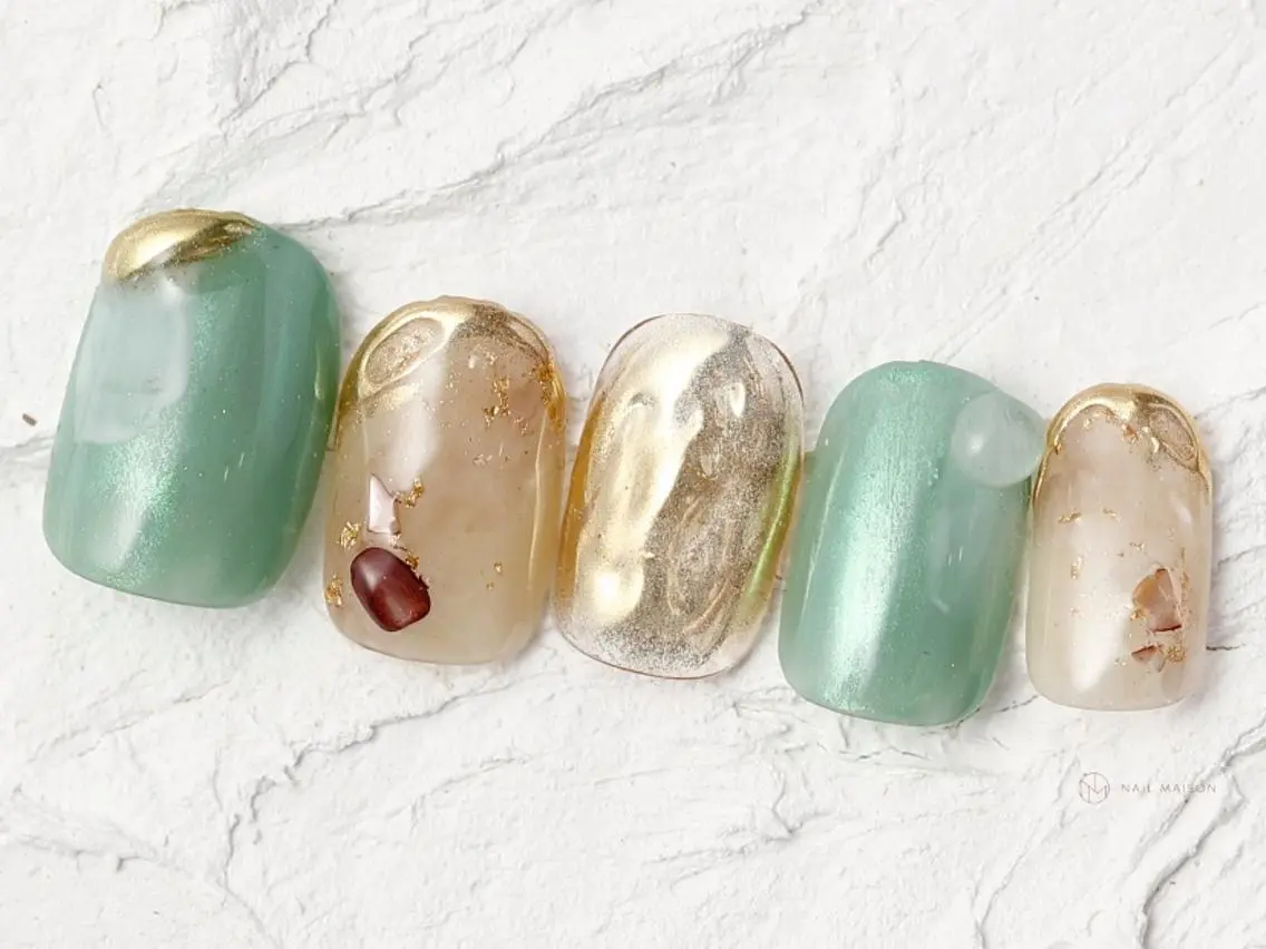 ネイル i nails 横浜WESTのネイルデザイン