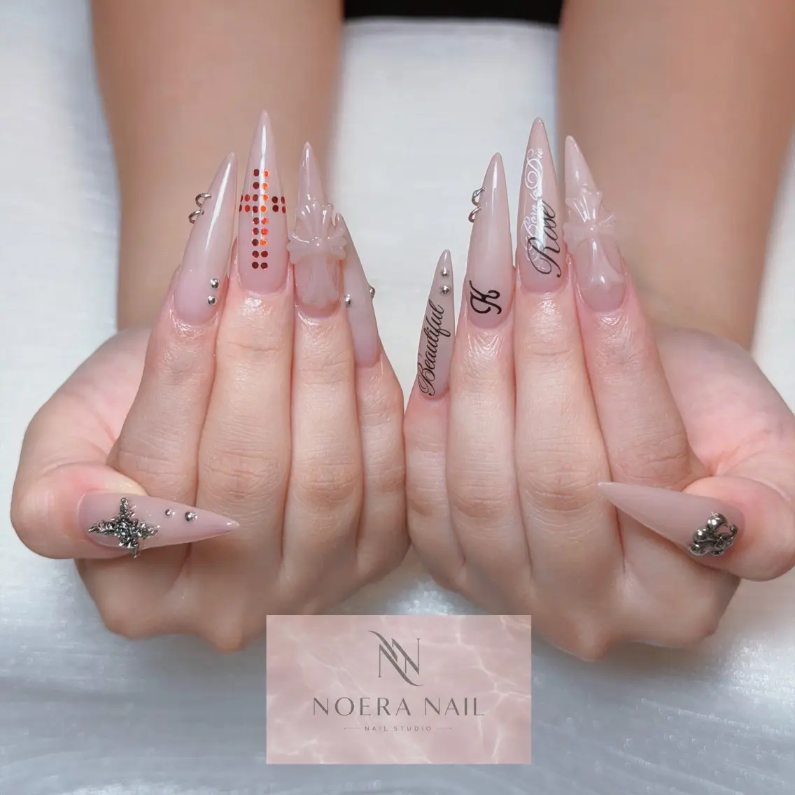 ネイル ハンドネイル ハンドケア NOERA NAIL チップ長さ出し大塚店のネイルデザイン