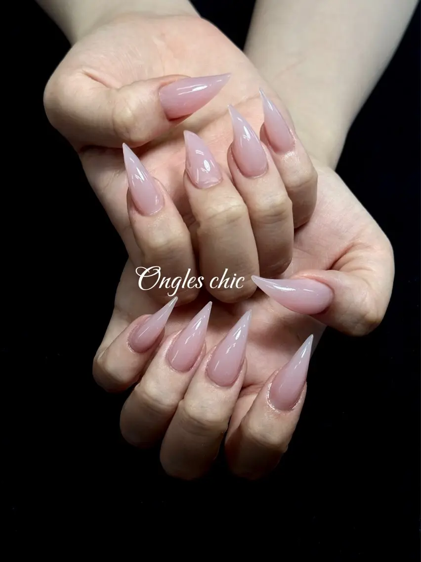 ネイル ハンドネイル ongles chicのネイルデザイン
