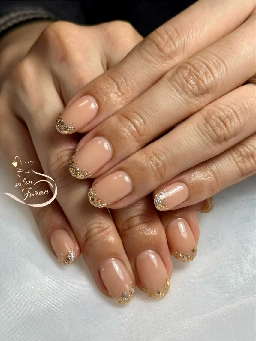 ネイル ゴールド キラキラネイル ハンドネイル Nail salon Furanのネイルデザイン