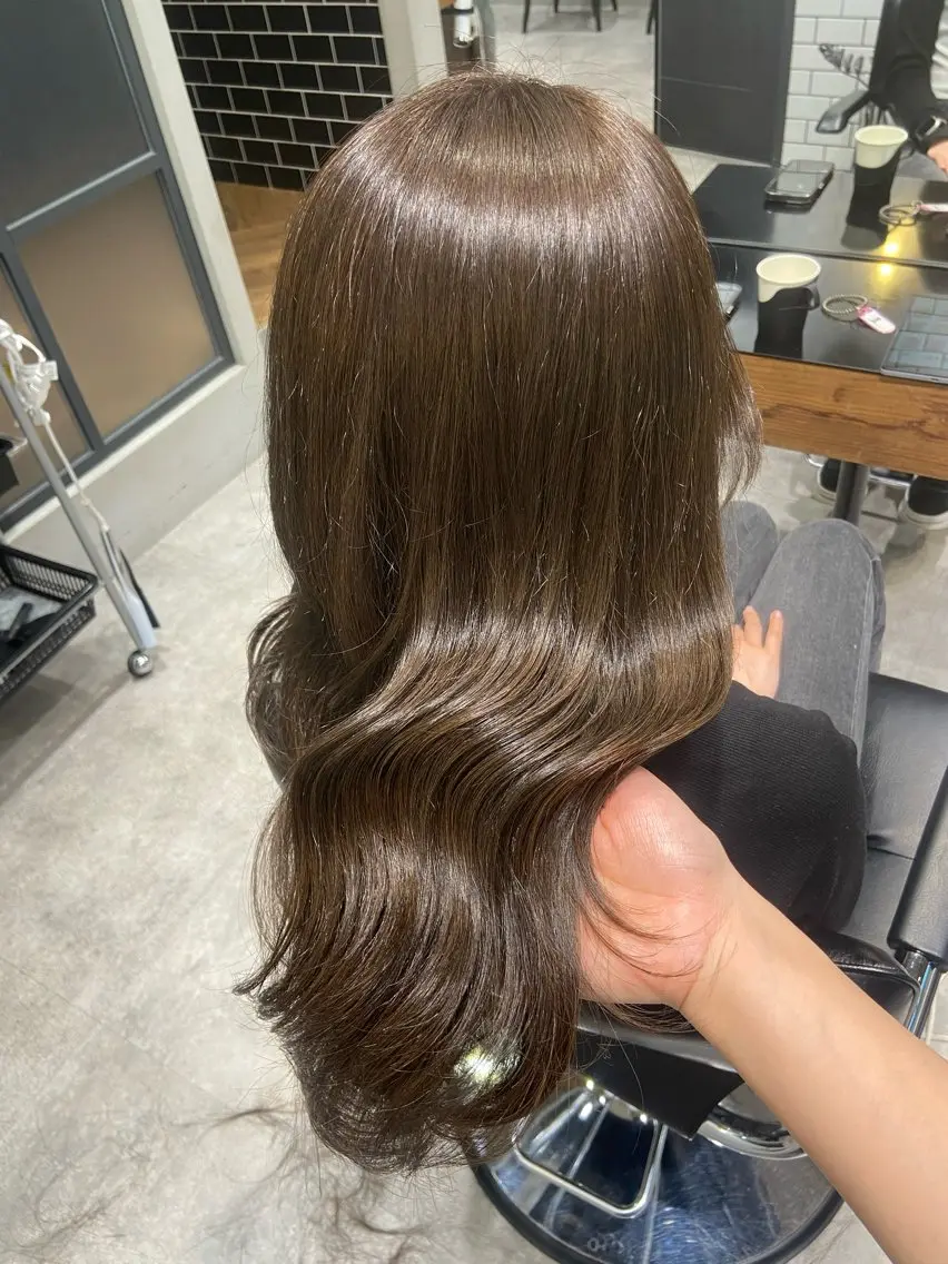 ロング カラー ベージュカラー グレージュ オリーブベージュ オリーブグレージュ オリーブグレー カット ヘアカラー トリートメント カワイイ×上品艶ヘア / RITO🪽のヘアスタイル