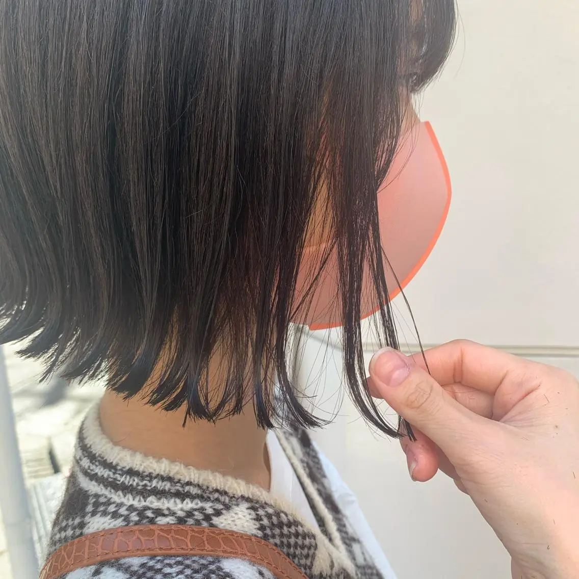 ショート カラー ヘアアレンジ トリートメント ヘッドスパ サナ🌱 切りっぱなしボブのヘアスタイル