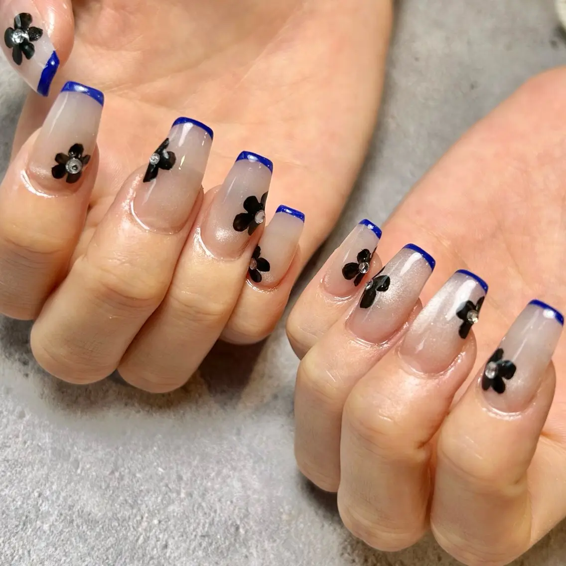 ネイル 持ち込み ハンドネイル Reflection marikoのネイルデザイン
