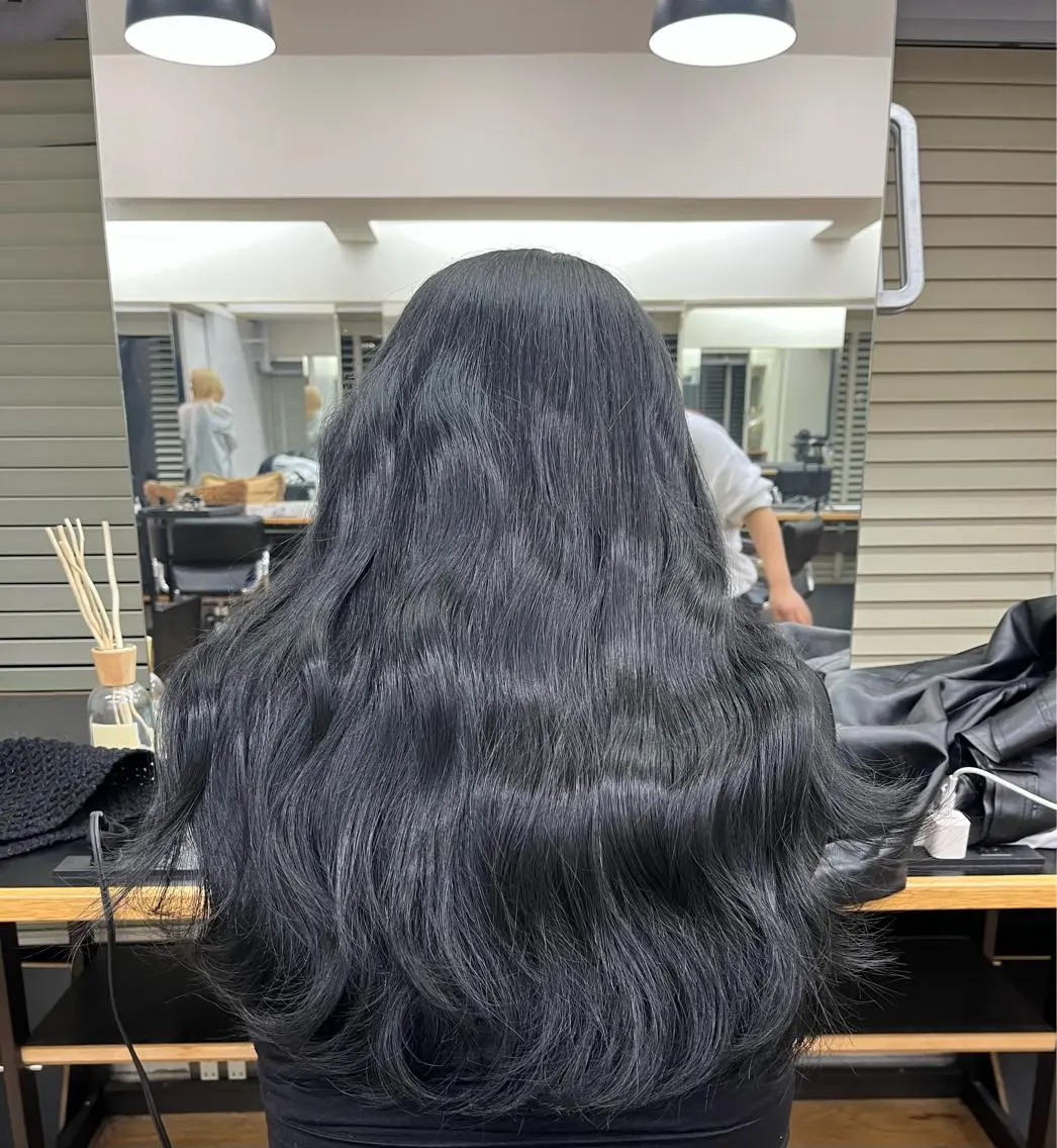 ロング カラー Airi 韓国y2k ハイレイヤーのヘアスタイル