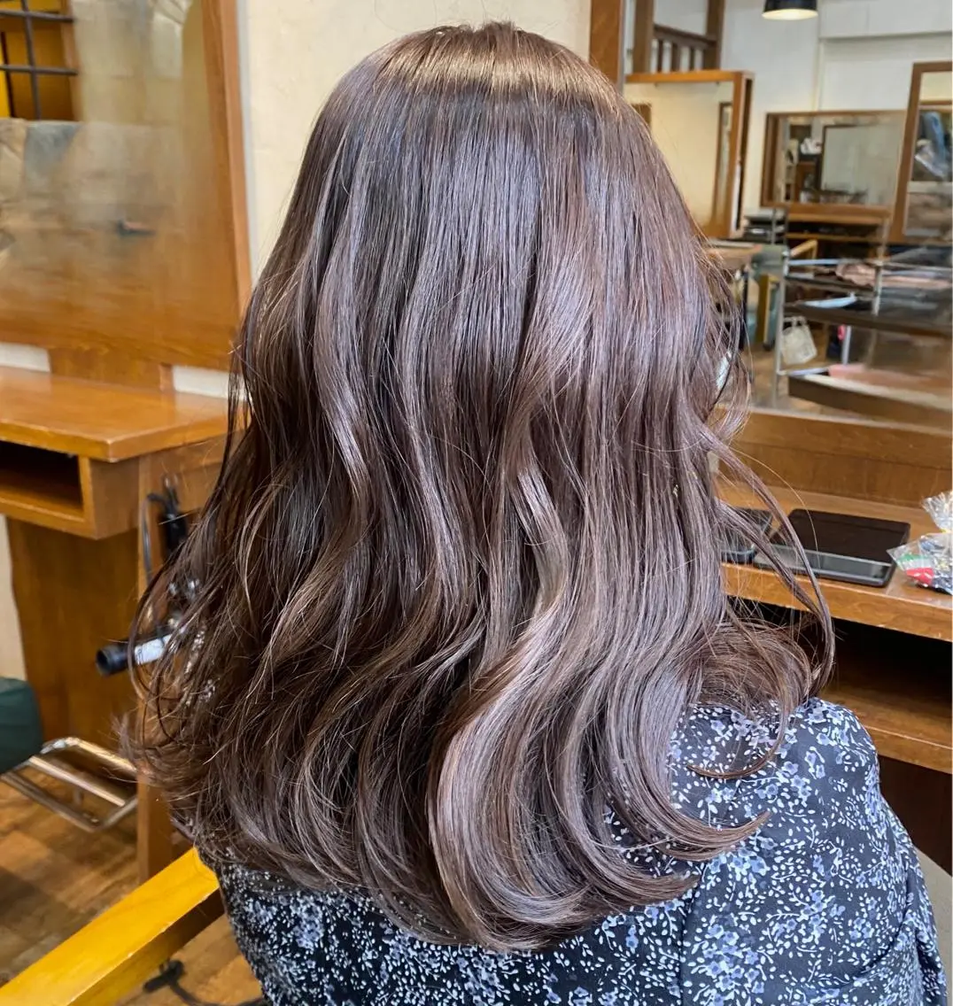 セミロング カラー ベージュカラー ダブルカラー マンツーマン 美容師💚コウブチのヘアスタイル