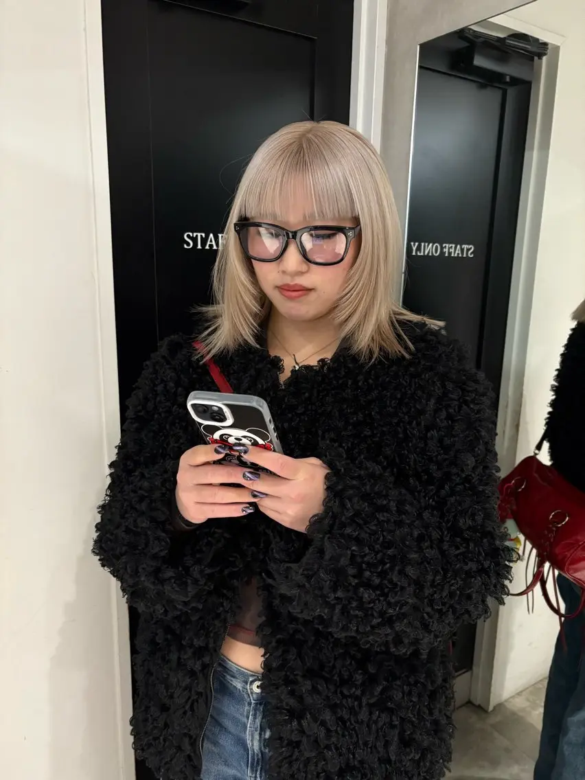 セミロング カット ヘアカラー トリートメント レイヤーカット 🪩yurikaのヘアスタイル