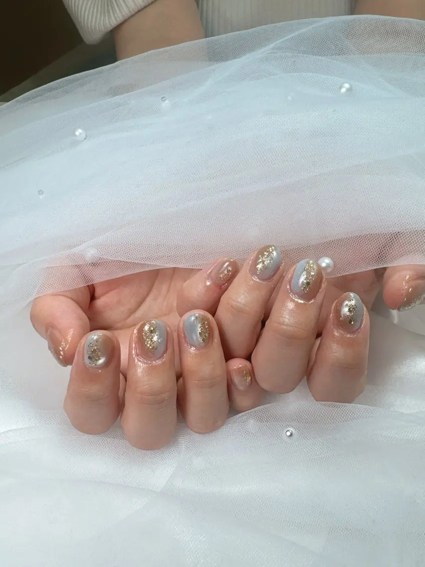 ネイル アートネイル フレンチネイル ガラスフレンチ マグネットネイル ミラーネイル Queeens nailのネイルデザイン