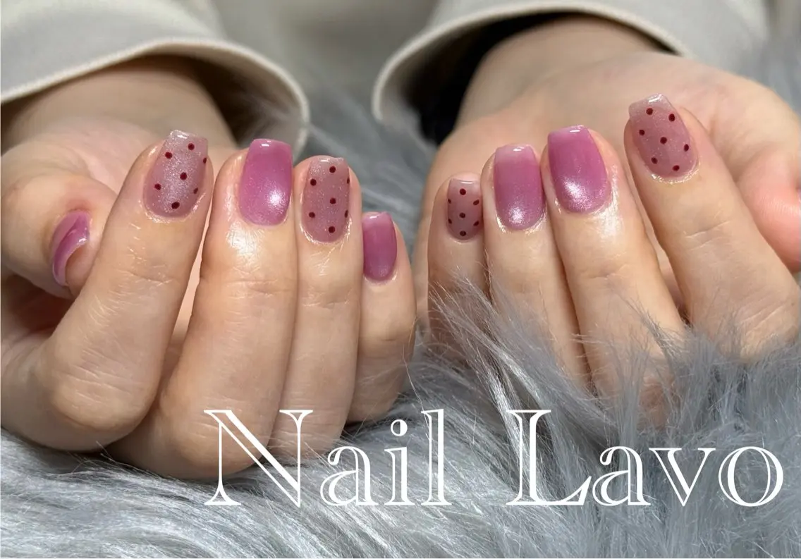 ネイル ドット キラキラネイル マグネットネイル ピンク ワンホンネイル ハンドネイル Nail Lavoのネイルデザイン