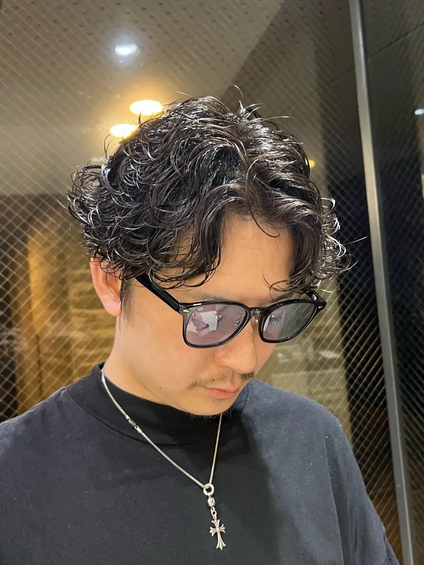 ショート パーマ メンズ メンズパーマ カット パーマ トリートメント 🇺🇸サーフカール 🇺🇸ケンシロウのヘアスタイル