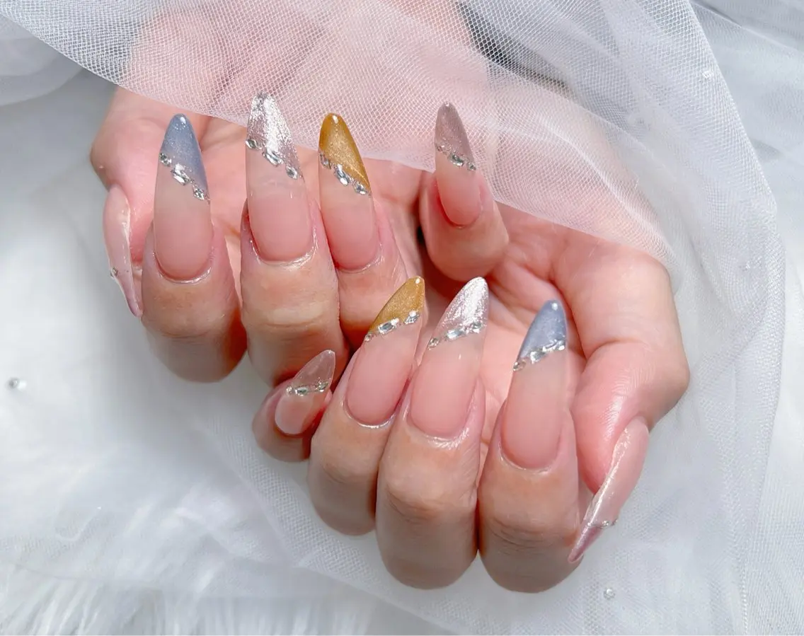 ネイル アートネイル オーロラネイル チークネイル 長さ出し フットネイル Miya _nailのネイルデザイン