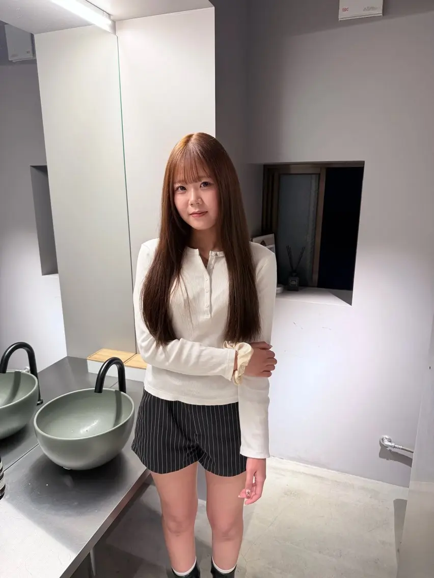 ロング PELE SAKAE kannaのヘアスタイル