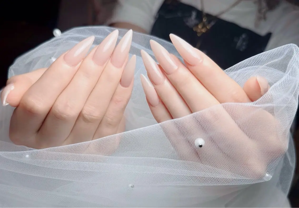 ネイル チークネイル 長さ出し フラッシュネイル フレンチネイル グラデーション ハンドネイル Lenie Nail Salonのネイルデザイン