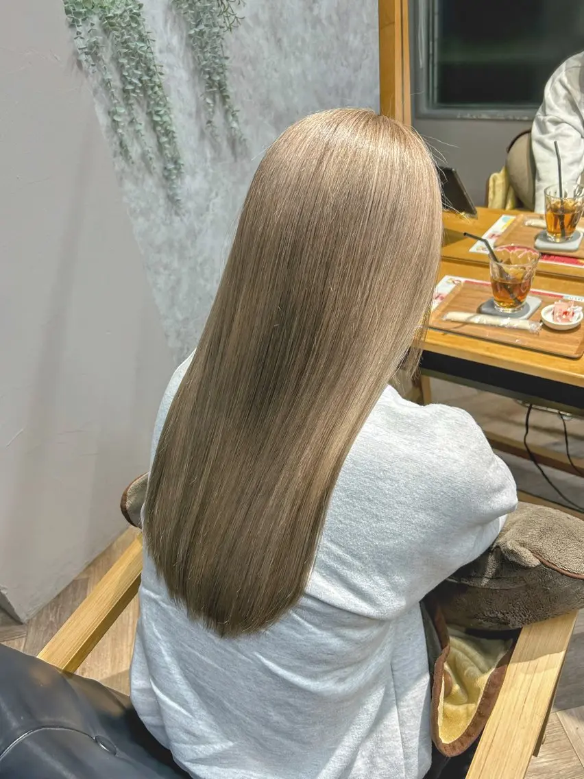 ブリーチオンカラーの写真