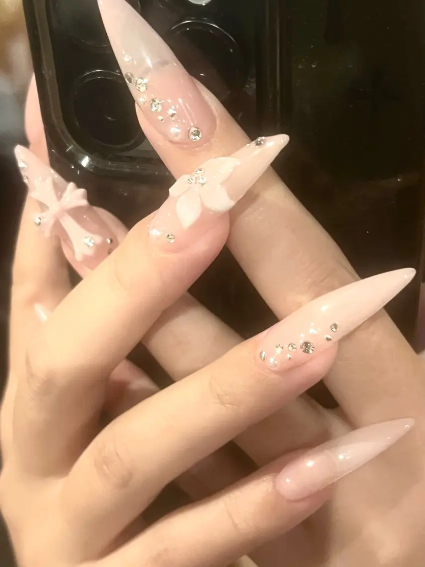 ネイル ハンドネイル IROHA nail 烏丸店 ミサキのネイルデザイン