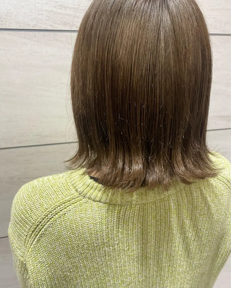 カラー ベージュカラー ショコラベージュ ヘアカラー 仲宗根 美鈴のヘアスタイル