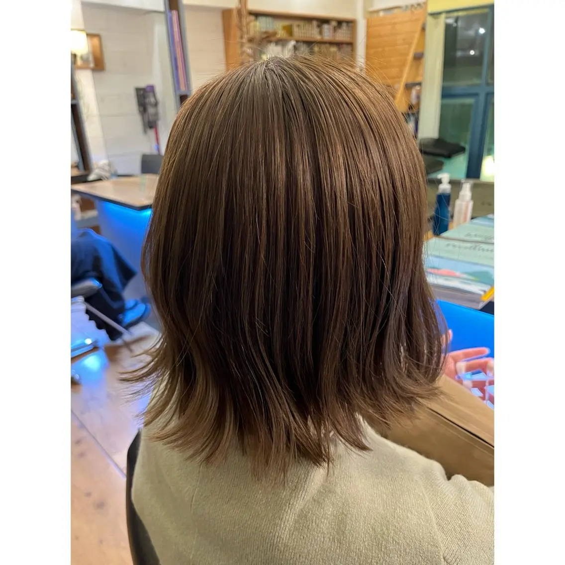 ミディアム カラー ベージュカラー カット ヘアカラー トリートメント Lagom なかだのヘアスタイル