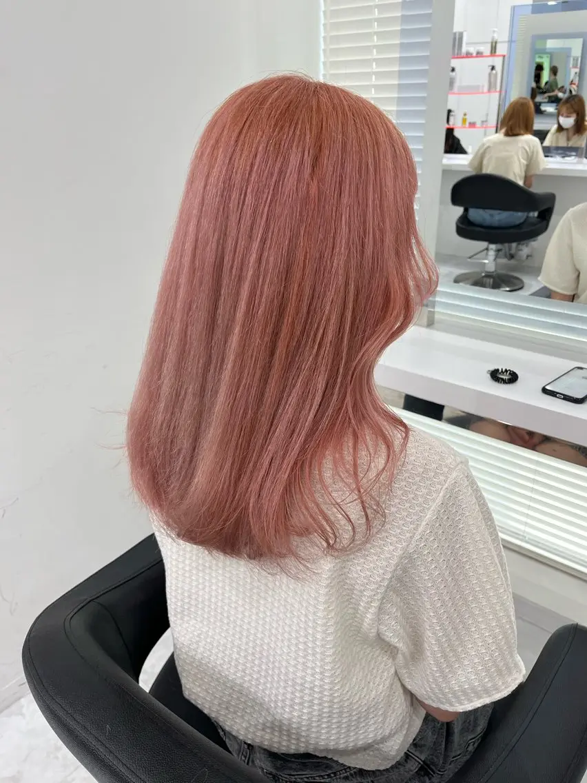 セミロング カラー ブリーチ ピンクカラー ブリーチなし特化 美容師💖SAE💖のヘアスタイル