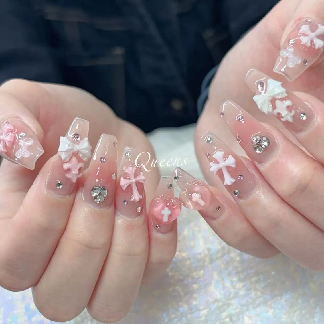 ネイル ハンドネイル Queens テイのネイルデザイン