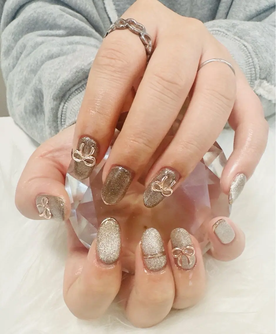 ネイル ブラウン ゴールド マグネットネイル ミラーネイル ピンク nailsalon oluoluのネイルデザイン