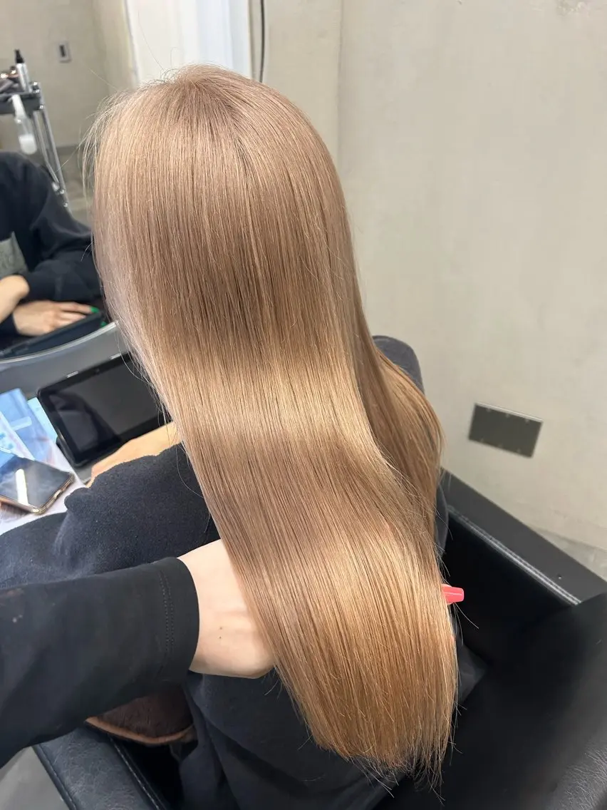 ダメージ97%カット ブリーチカラー+最高峰 髪質再生トリートメント🫧の写真