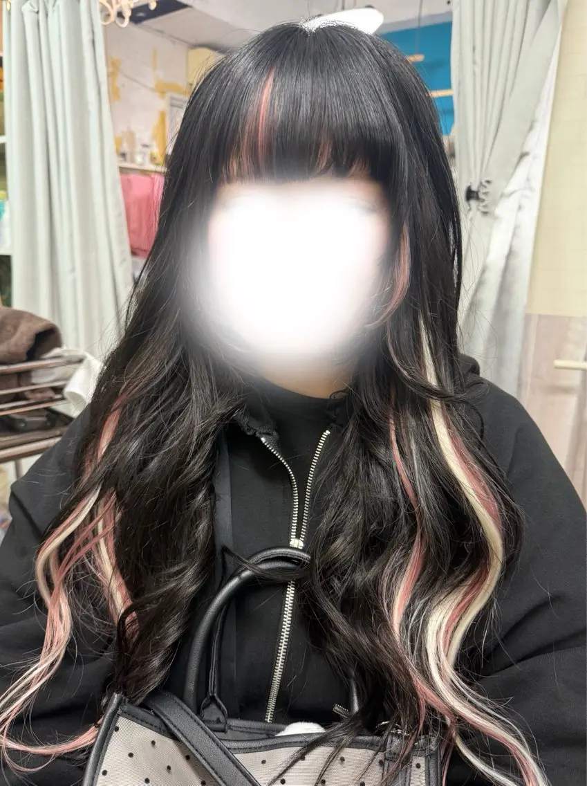 ロング エクステ 川本 葵のヘアスタイル