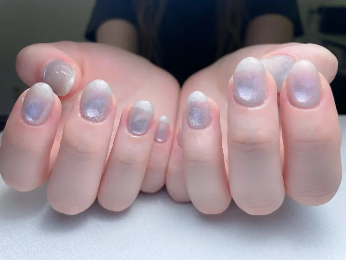 ネイル アートネイル オーロラネイル ブラウン フレンチネイル ガーリー 中野駅から2分 MEO NAILのネイルデザイン