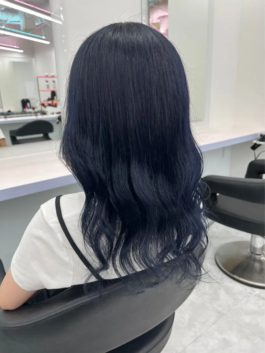 ロング カラー パーマ ヘアアレンジ 透明感ブリーチカラー 🌈TOMOHIROのヘアスタイル