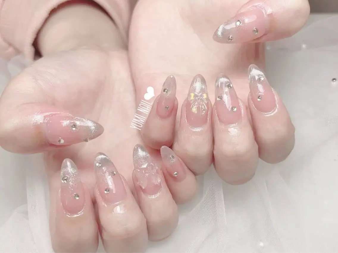 ネイル ハンドネイル 𝐲𝐮𝐦𝐢🎀 長さ出しデザイン専門のネイルデザイン