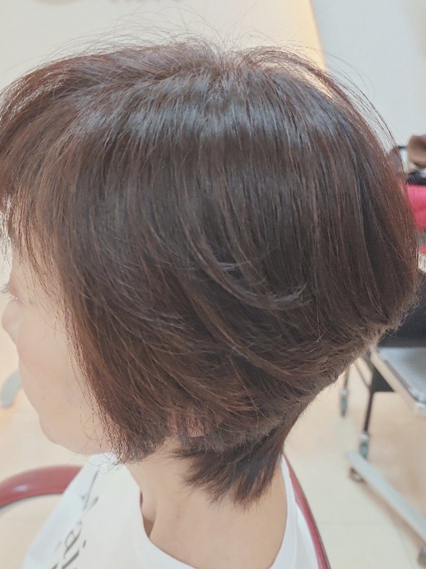 ミディアム カラー hairmake Juinのヘアスタイル