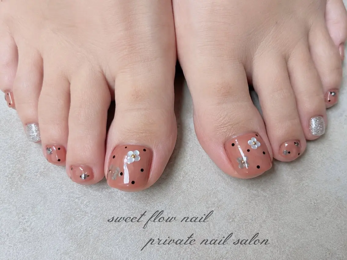 ネイル sweet flow nailのネイルデザイン
