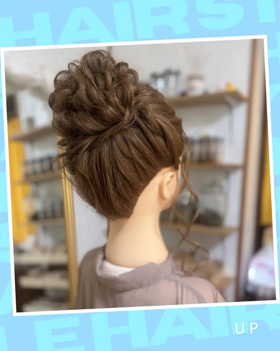 ロング ヘアアレンジ お団子ヘア Yamauchi natsumiのヘアスタイル