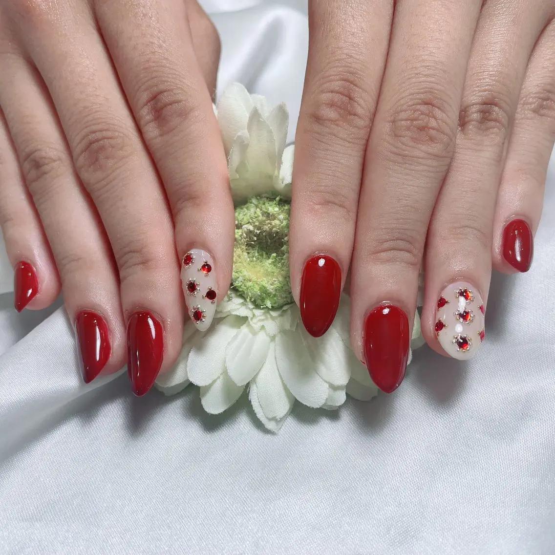 ネイル f  Nail 五日市駅北口のネイルデザイン