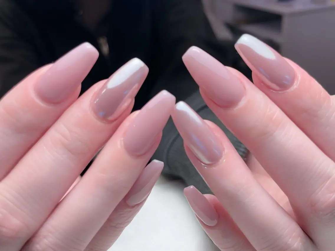 ネイル オーロラネイル 長さ出し フットネイル フレンチネイル 韓国ネイル 中野駅から2分 MEO NAILのネイルデザイン