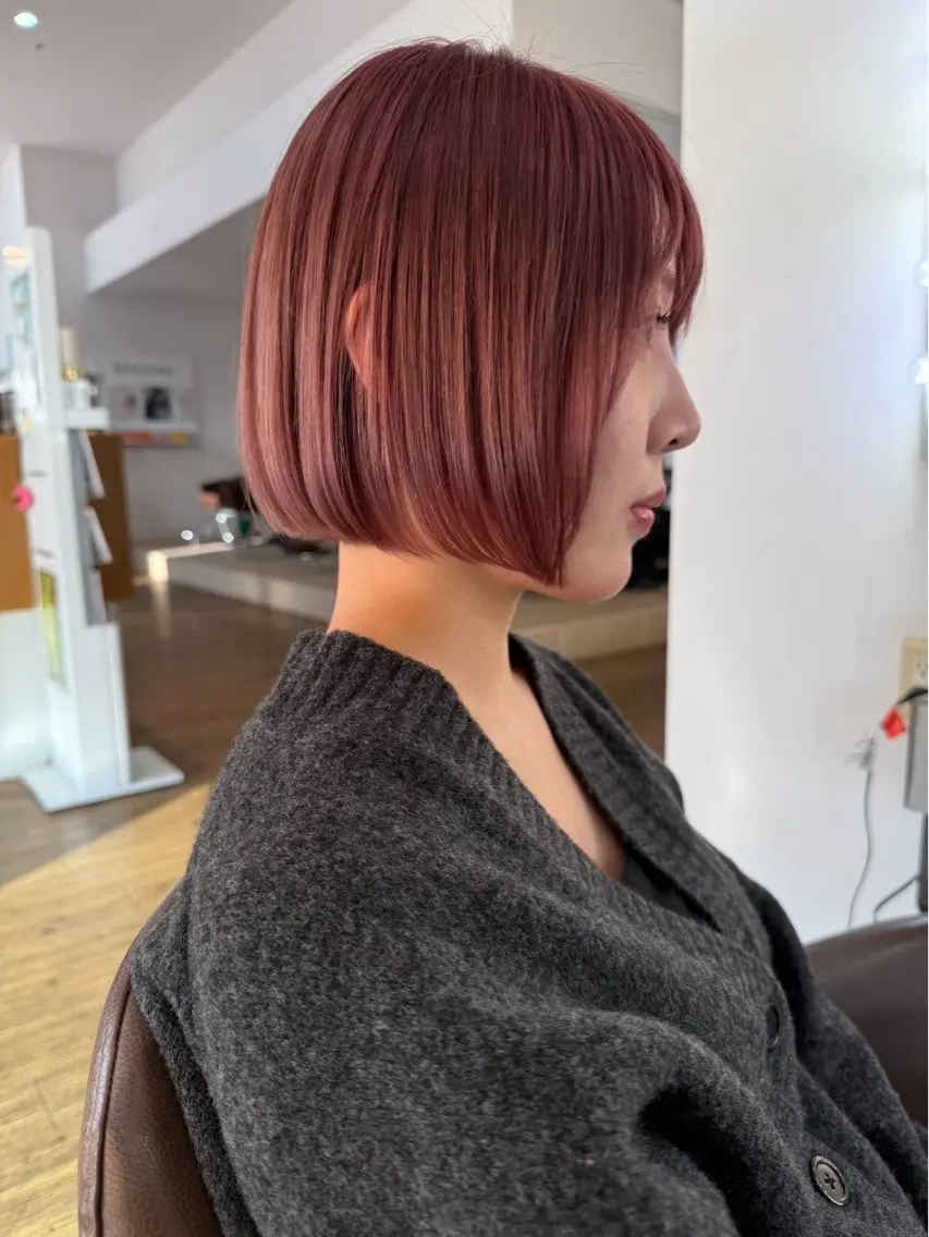ショート カラー 満岡 聖奈のヘアスタイル