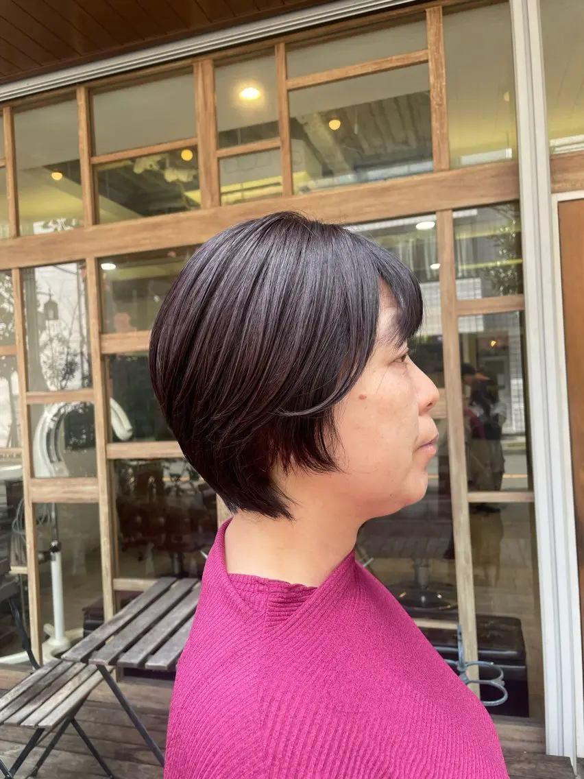 ショート カット ヘアカラー 立川・くびれミディ 旬なデザインカラーのヘアスタイル