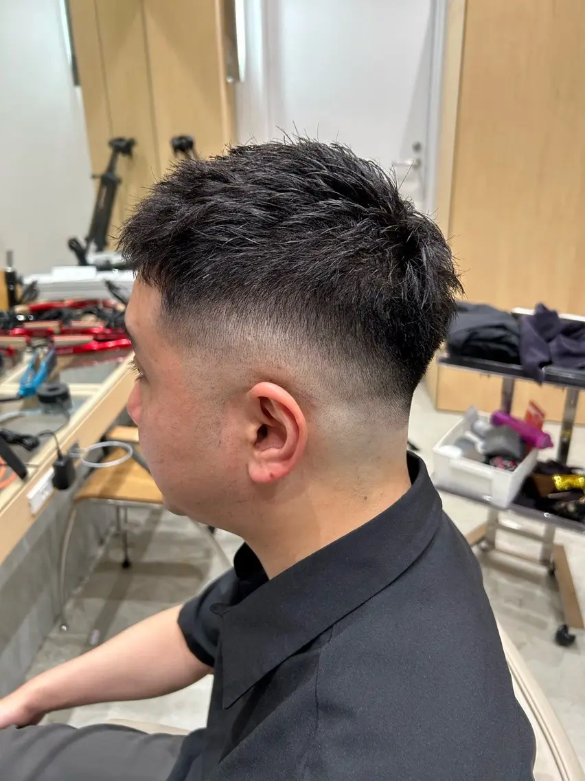 メンズ フェードカット メンズパーマ カット トリートメント 🐲ツイスパ🐲 フェード/龍のヘアスタイル