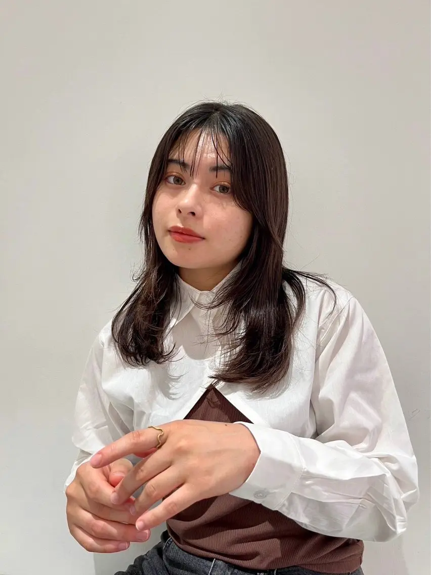 セミロング 西崎 満里奈のヘアスタイル