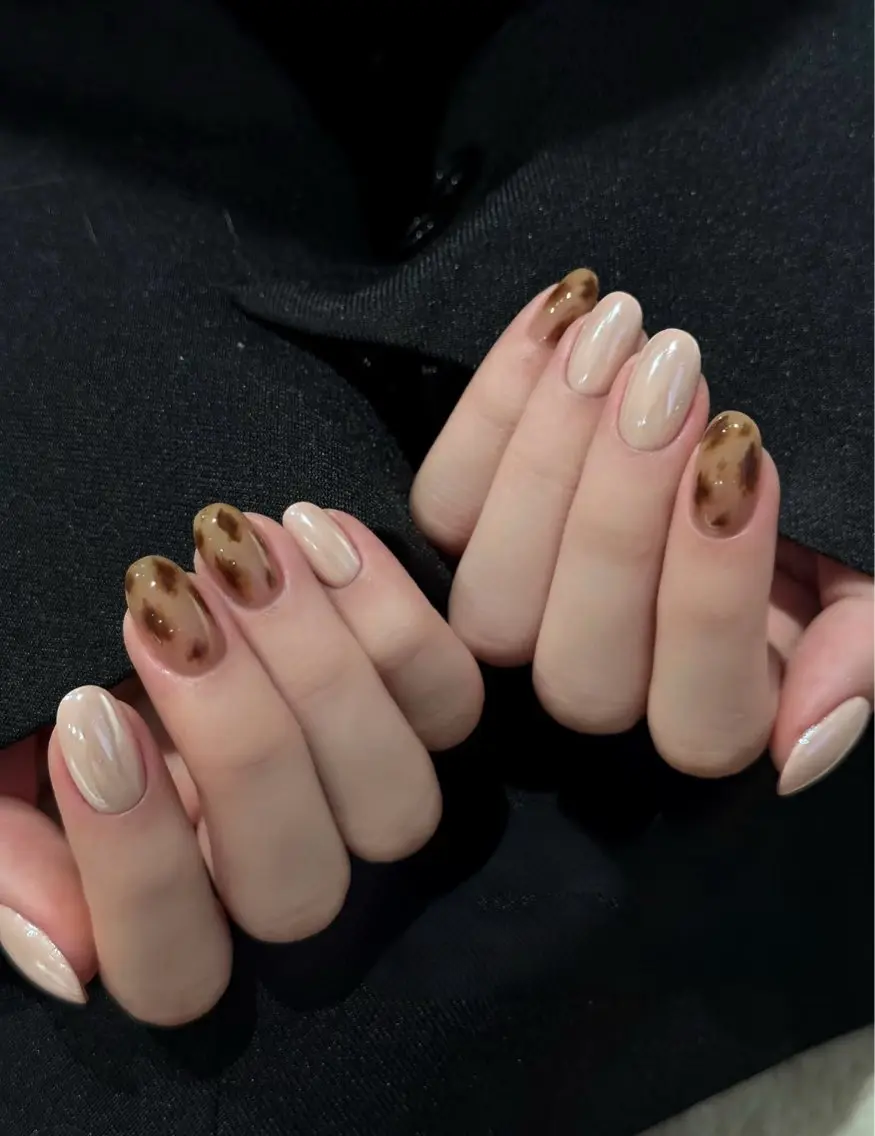 ネイル オーロラネイル ブルー チークネイル フットネイル フレンチネイル ハンドネイル ハンドケア For you. Nail Salonのネイルデザイン