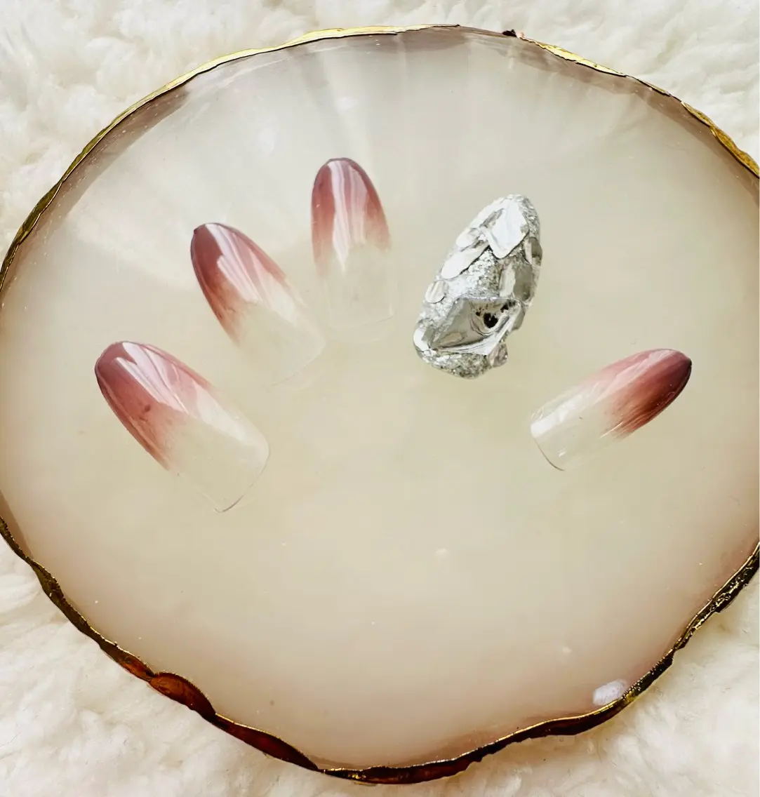 ネイル 冬ネイル クリスマス ニュアンスネイル🌈 MYU Nailsのネイルデザイン
