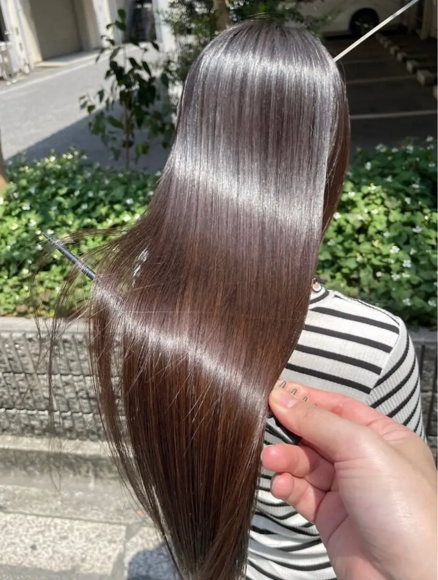 ロング 髪質改善 笠井 彩花のヘアスタイル