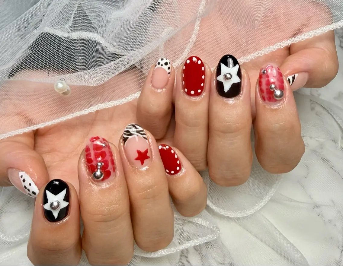 ネイル アートネイル チークネイル フラッシュネイル フラッシュマグ フレンチネイル Mai’s nailのネイルデザイン