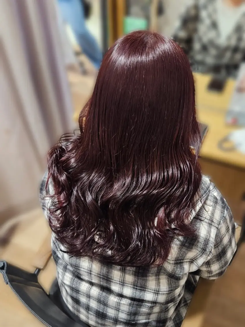 ロング ヘアカラー トリートメント Miuri/ミユリ 柔らかい雰囲気ヘアのヘアスタイル